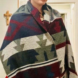 Large, cozy patterned blanket scarf ❄️